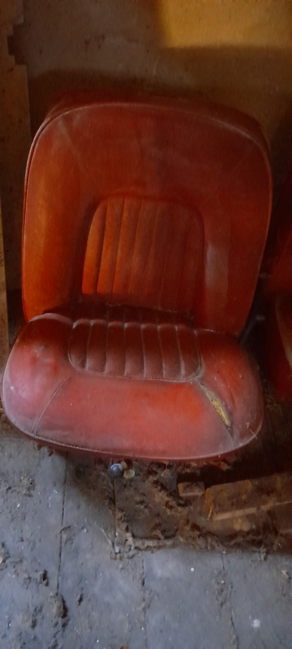 ROVER stoelen "af te halen".....